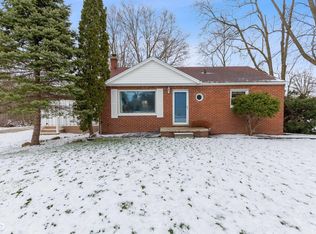 752 Capac Rd, Allenton, MI 48002