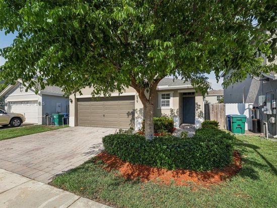 579 NE 6th Pl, Florida City, FL 33034
