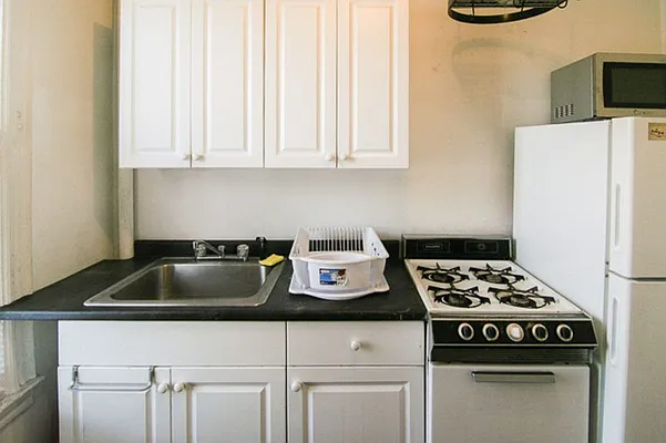 Rented by Horowitz Real Estate | media 35