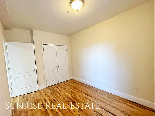 Rented by Sunrise Real Estate | media 15