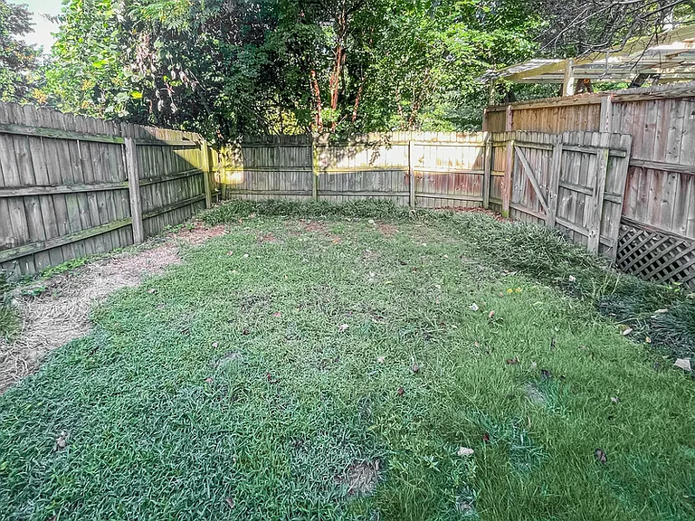 325 Towergate Pl — Photo 20