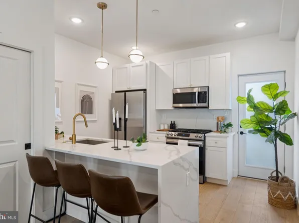 3973 Wyalusing Ave, Philadelphia, PA 19104