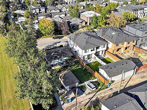 2nd image of 2451 N 29th Ave SW