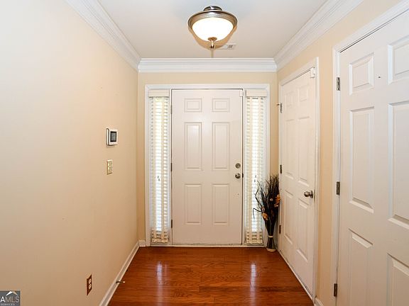 5th image of 306 Reliance Way