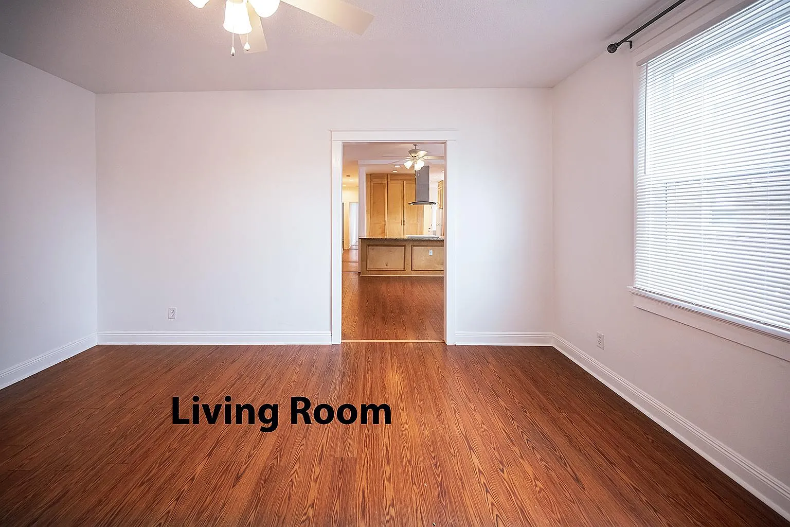 4 bed, 2200 sqft, $3,200 — Photo 3