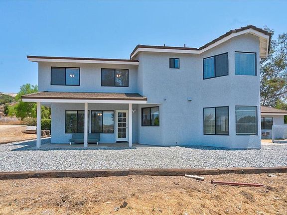 3rd image of 18434 Ramona View Dr