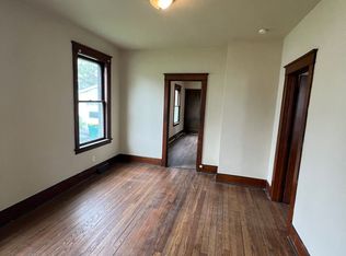 48 Scott St, Monroe, MI 48161