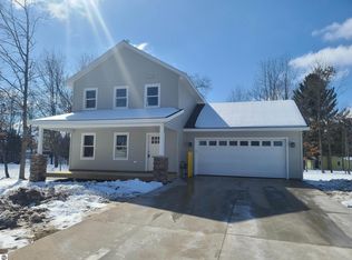 407 Kalkaska St, Kalkaska, MI 49646