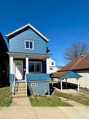 646 6th St Photo 1