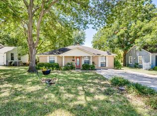 1207 W Marvin Ave, Waxahachie, TX 75165