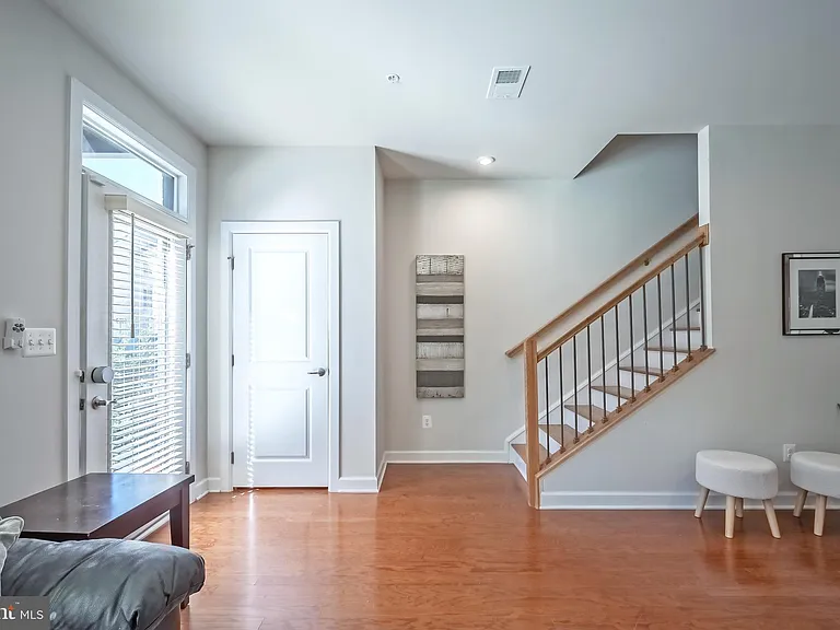 22308 Seabring Ter — Photo 5