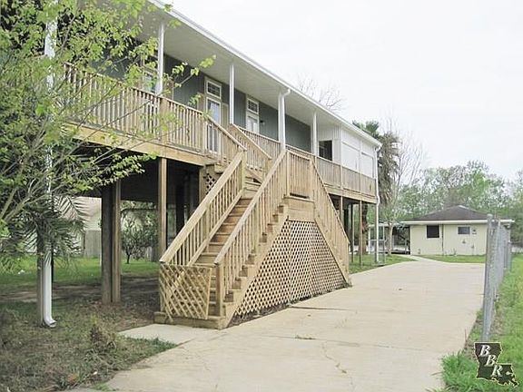 5th image of 1089 Dawn Dr