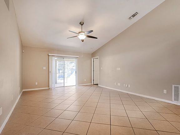 5th image of 3021 Colorado Ave