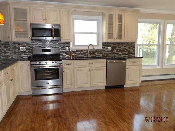 2nd image of 22 Pine Valley Dr