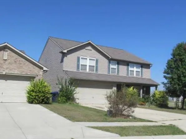 19559 Prairie Crossing Dr, Noblesville, IN 46062