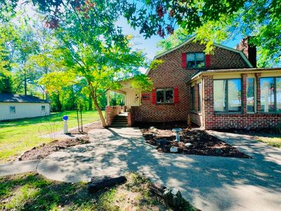 601 1st St, Benton, IL, 62812