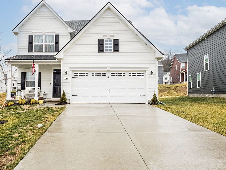 1st image of 940 Green Valley