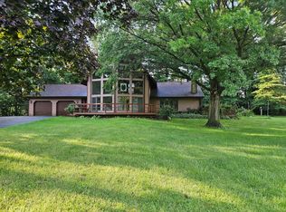 359 E Burdick Rd, Chesterton, IN 46304