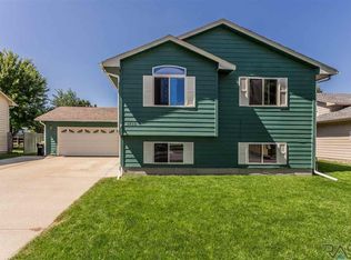 4805 S Plateau Trl, Sioux Falls, SD 57106