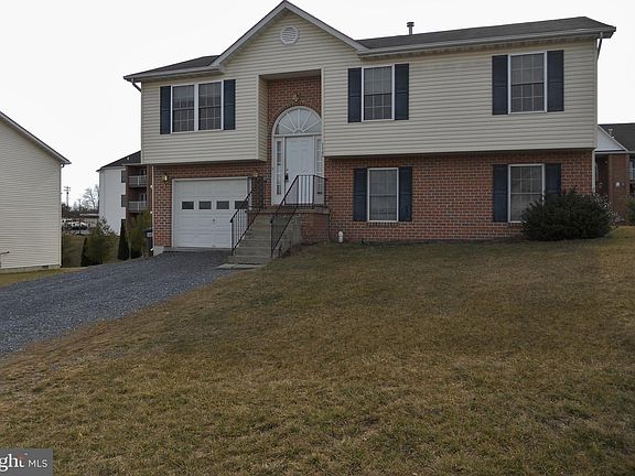 2nd image of 115 Paradise Ct
