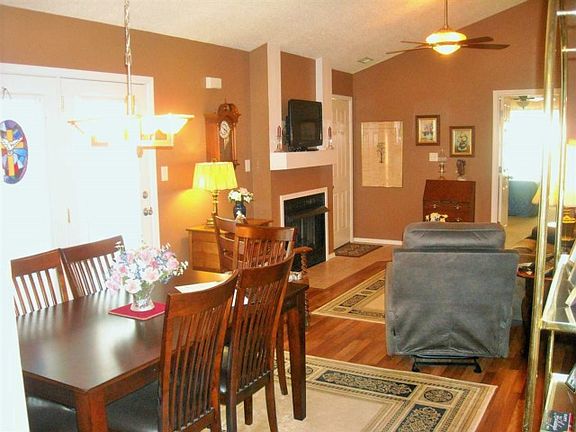 2nd image of 1812 Greencastle Dr