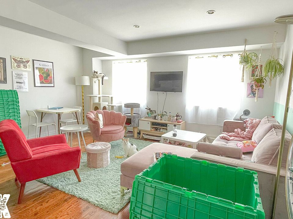 1st image of 328A Irving Ave #2A
