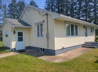 N2254 Treves Farm Rd, Norway, MI 49870