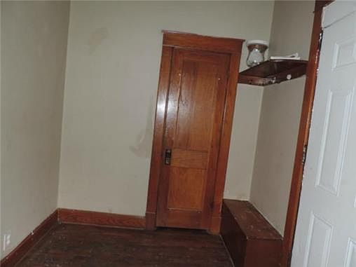 3rd image of 5036 E 7th St