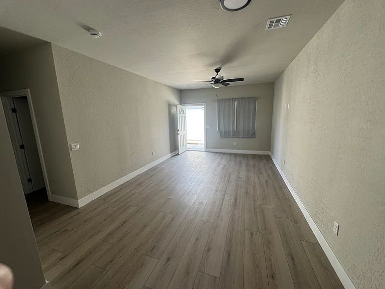 1341 E Arrowhead St #2 — Photo 13