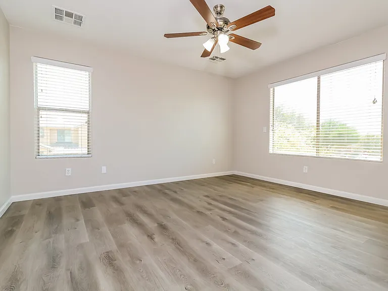 7113 W Winslow Ave — Photo 13