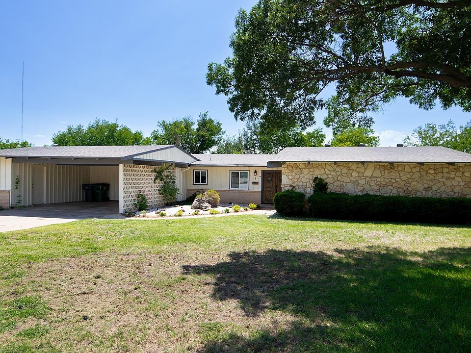 1st image of 4 Rockcliff Cir