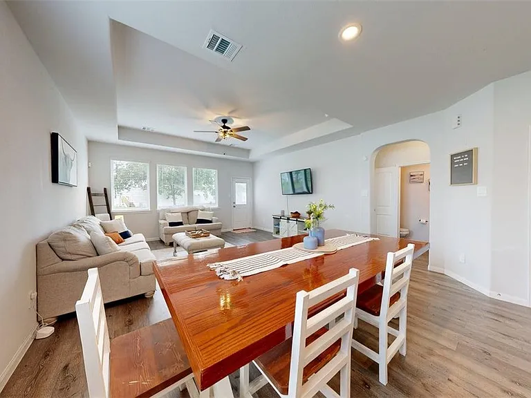 963 Harper Ln — Photo 8