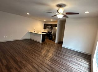 Monarch Place Apartments-2106 Bennett Avenue, Dallas, TX 75206