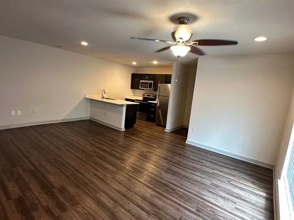 Monarch Place Apartments-2106 Bennett Avenue, 2106 Bennett Ave APT 210, Dallas, TX 75206