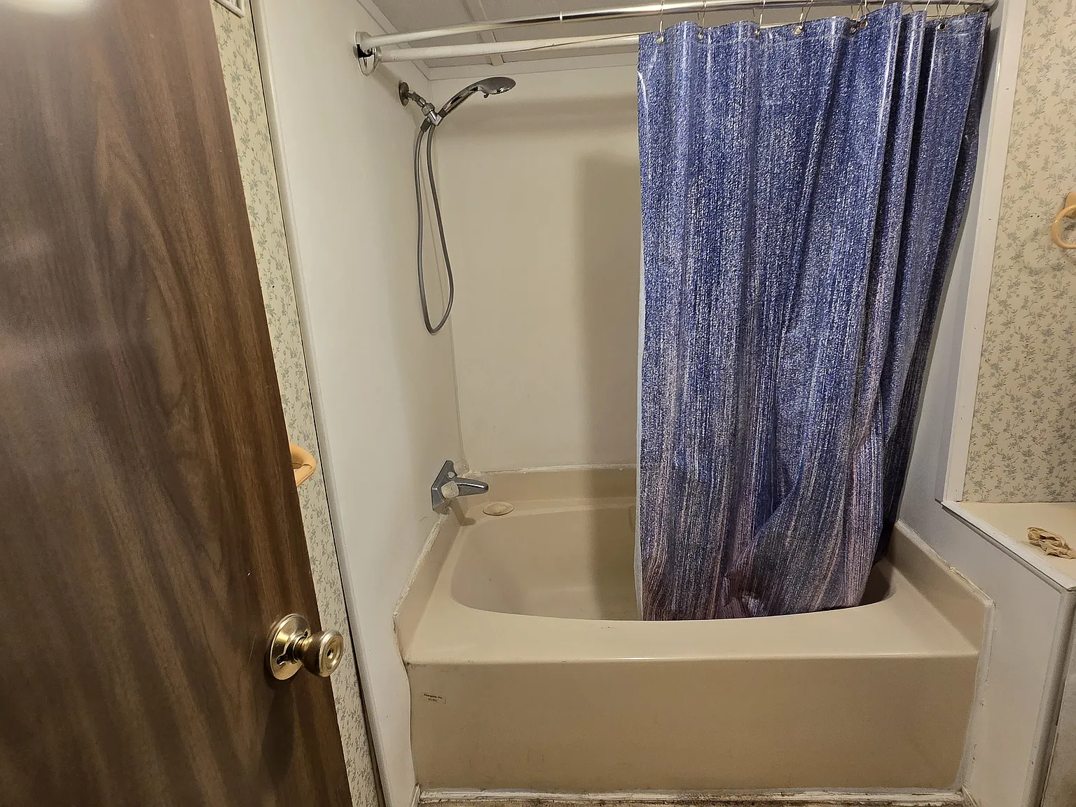 2 bed, 900 sqft, $800 — Photo 4