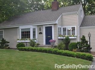 371 Dorothy Ln, Wyckoff, NJ
