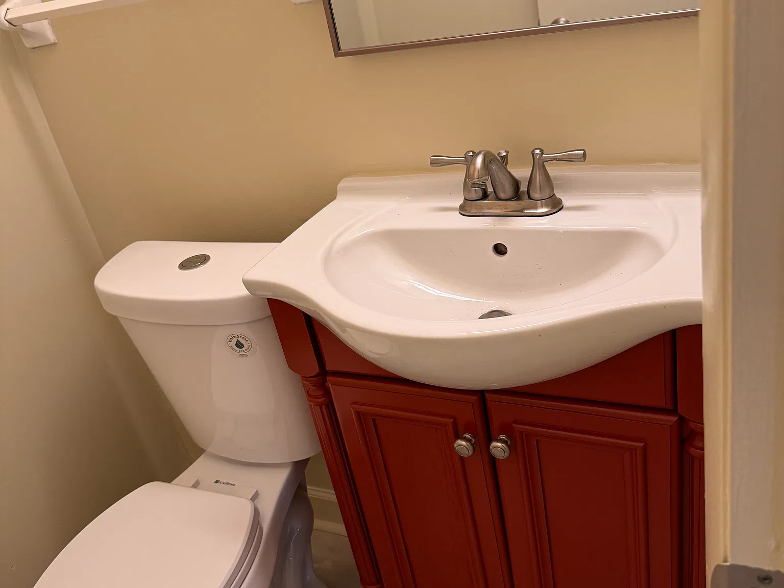 2 bed, 1.5 bath, 1100 sqft, $1,725 — Photo 2