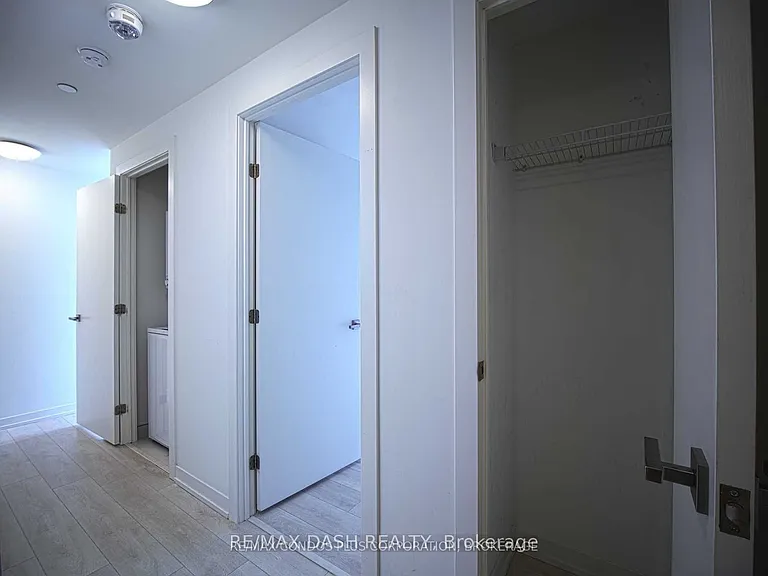 223 Saint Clair Ave W #215 — Photo 7