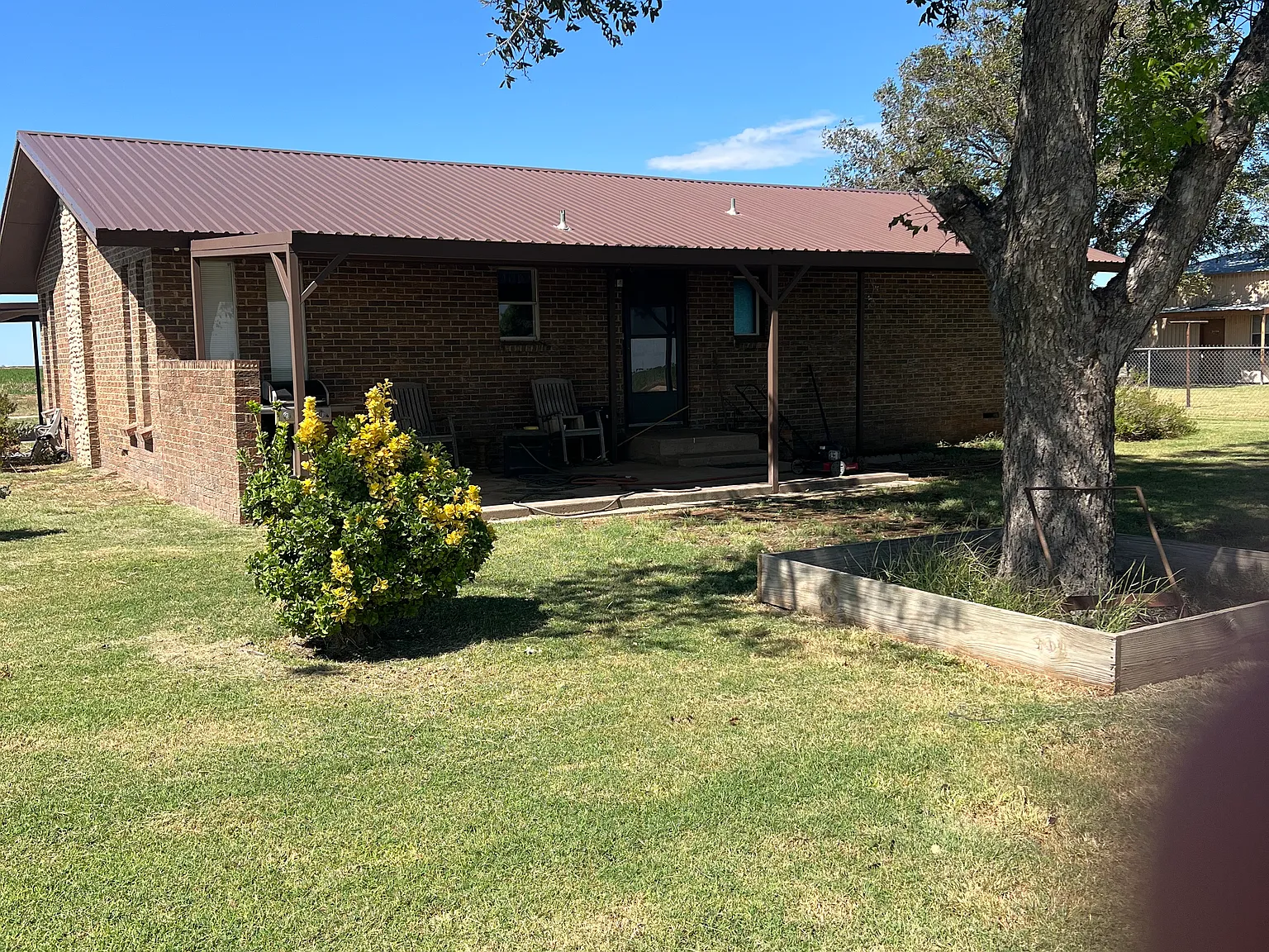 3 bed, 2024 sqft, $2,100 — Photo 3