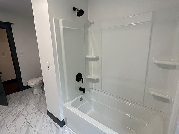 4th image of 425 Prospect Ave APT 8