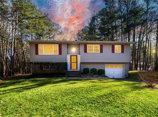8 Space Dr, Huguenot, NY 12746