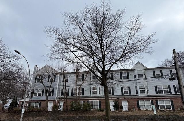 1st image of 79 Fisher Ave APT 3