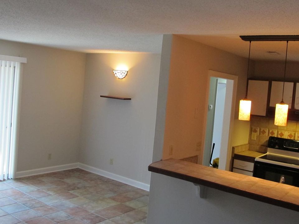 1st image of 9501 University Terrace Dr #3