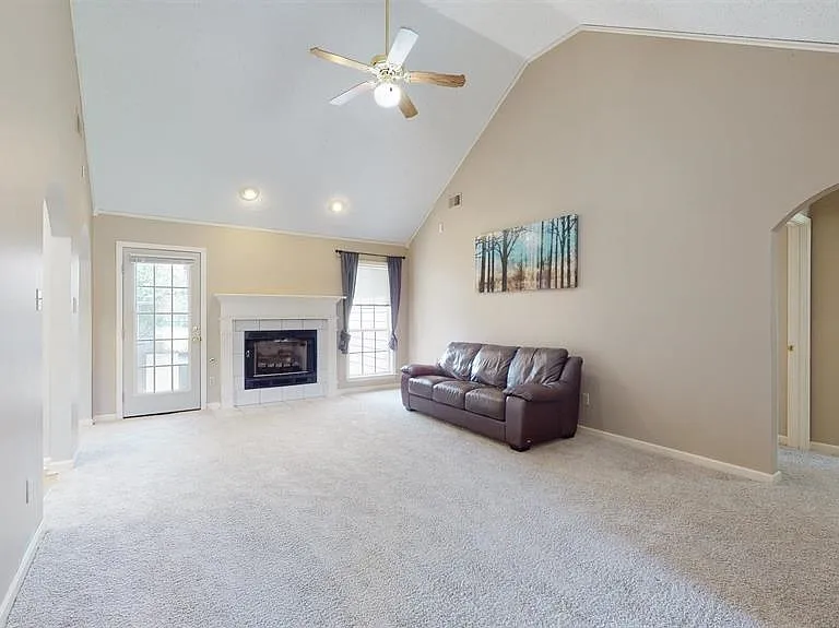 195 Cross Point Dr — Photo 6
