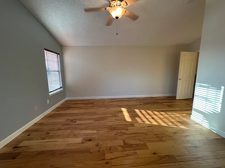 4024 Oxlea Dr — Photo 43