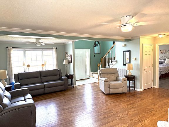 5th image of 1124 Thornberry Dr