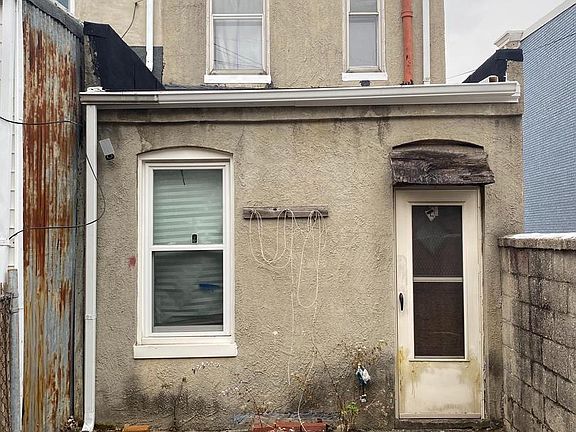 2nd image of 211 N Collington Ave
