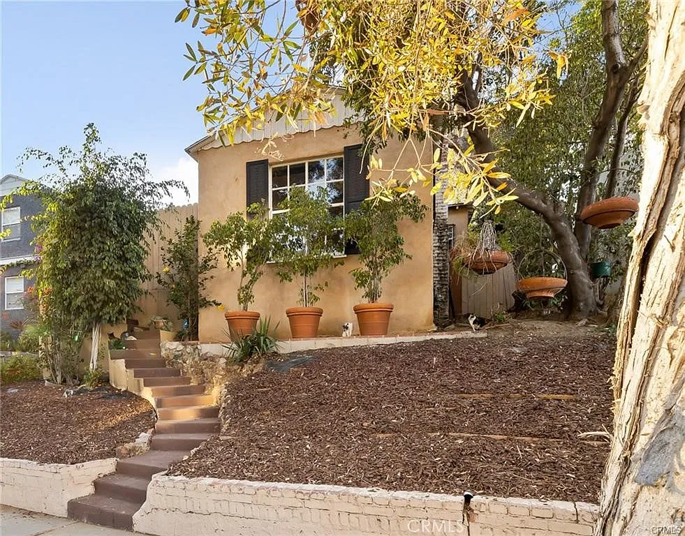 3 bed, 1550 sqft, $4,500 — Photo 1