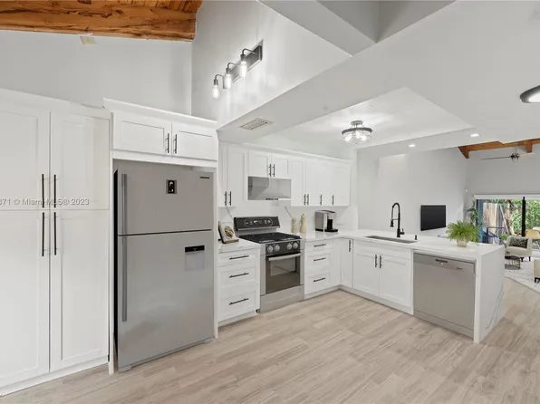 1250 SE 2nd St, Fort Lauderdale, FL 33301