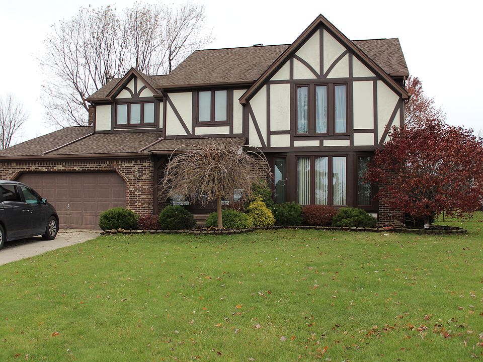 1st image of 6 Farmingdale Ct